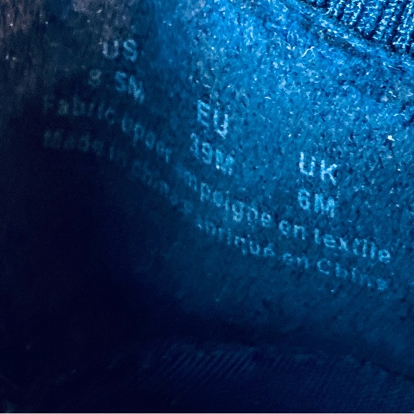 DKNY Women 8.5 Jerri Slip-on Fabric Sneakers Navy Blue Stylish Comfort Sporty - Picture 8 of 8